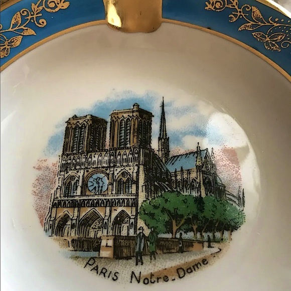 Vintage Limoges Paris Notre Dame Porcelain Ashtray ✨ - Picture 3 of 5